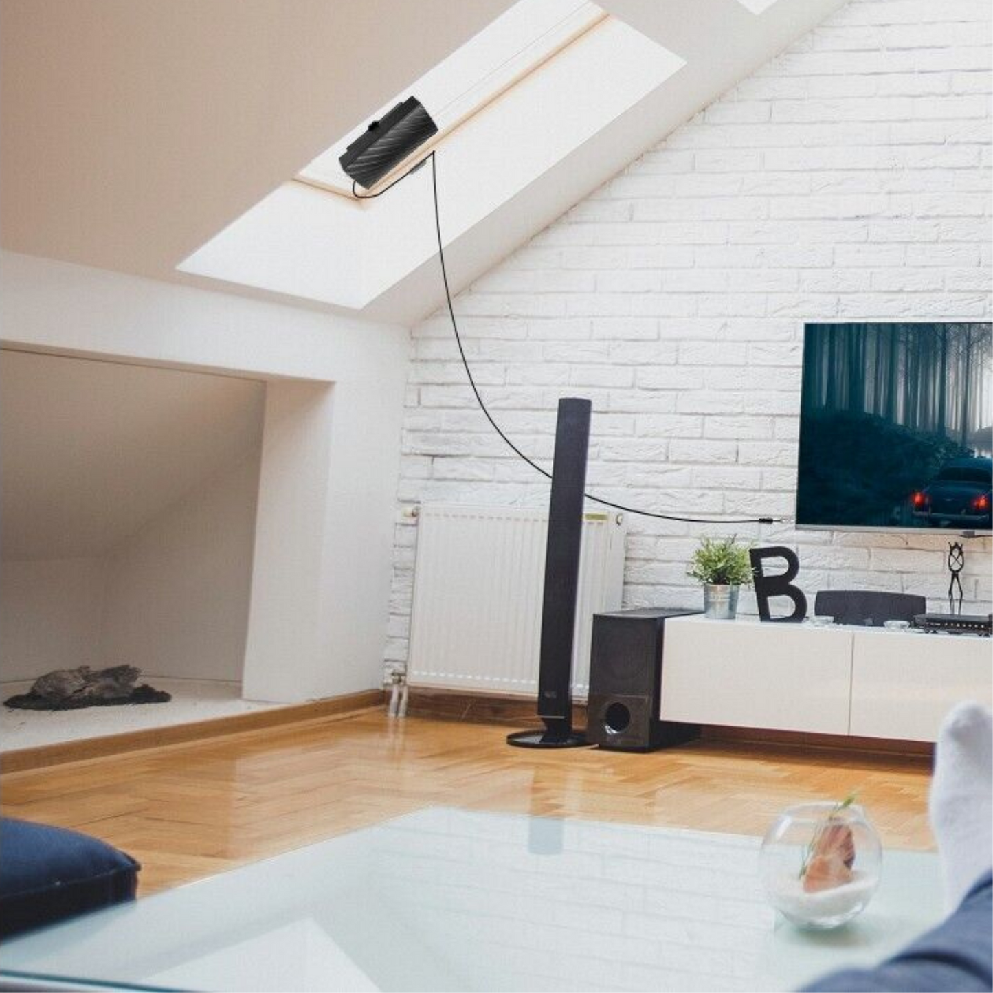Indoor HDTV Satellite Antenna